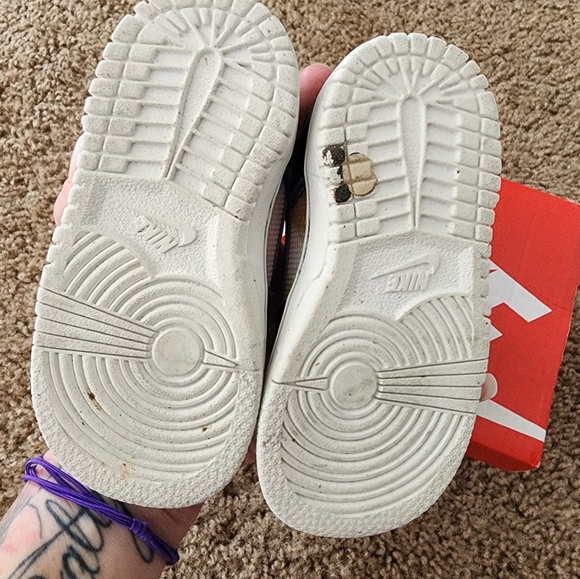 Nike Dunk Low - Picture 3 of 5